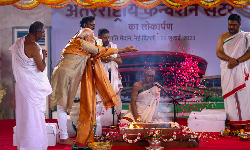 ஜி20 உச்சிமாநாட்டை நடத்துவதில் இந்தியா மகிழ்ச்சியடைகிறது - பிரதமர் மோடி ஜி20 உச்சிமாநாட்டை நடத்துவதில் இந்தியா மகிழ்ச்சியடைகிறது - பிரதமர் மோடி