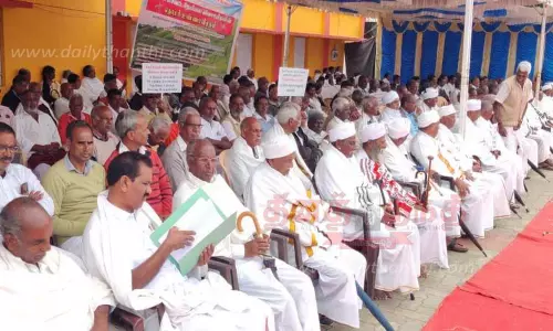 8-வது நாளாக விவசாயிகள் உண்ணாவிரத போராட்டம்