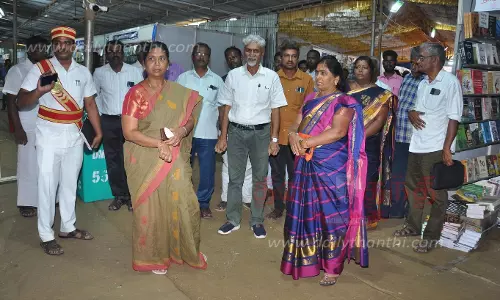 தர்மபுரியில் இன்று முதல் 10 நாட்கள்100 அரங்குகளுடன் புத்தக திருவிழாமுன்னேற்பாடு பணிகளை கலெக்டர் சாந்தி ஆய்வு தர்மபுரியில் இன்று முதல் 10 நாட்கள்100 அரங்குகளுடன் புத்தக திருவிழாமுன்னேற்பாடு பணிகளை கலெக்டர் சாந்தி ஆய்வு
