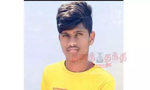 மோட்டார் சைக்கிளில் இருந்து விழுந்ததில் கல்லூரி மாணவர் பலி