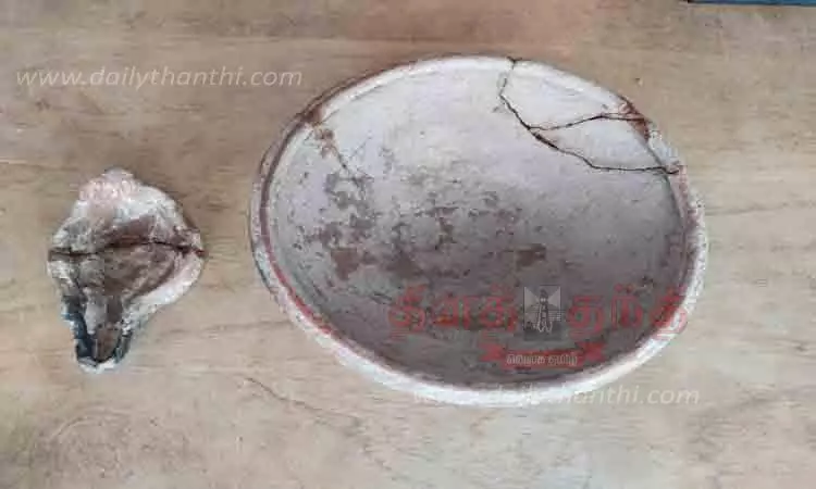 அகல் விளக்கு, சுடுமண் மூடி கண்டெடுப்பு