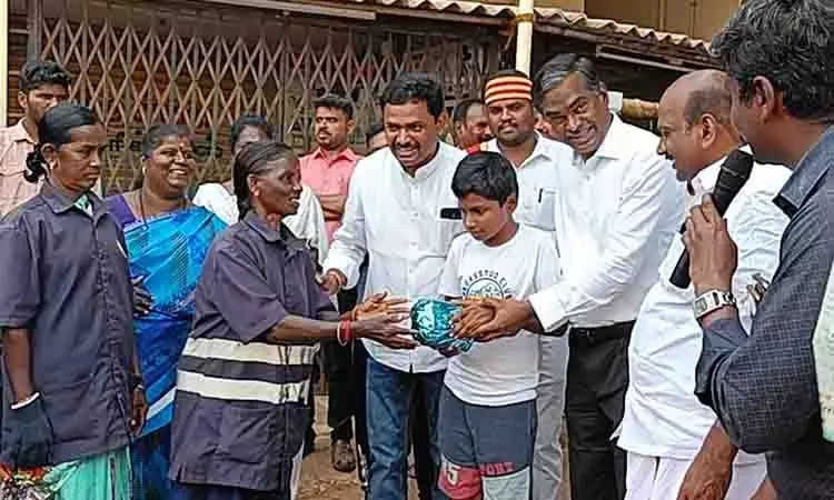 குப்பைகளை தரம் பிரித்து வழங்குவது குறித்த விழிப்புணர்வு