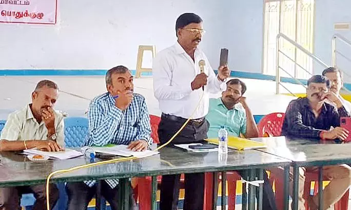 முதுகலை பட்டதாரி ஆசிரியர்களை எண்ணும் எழுத்தும் திட்டத்தில் இருந்து விடுவிக்க வேண்டும் என்று மாநில பொதுக்குழு கூட்டத்தில் தீர்மானம்