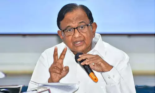 ஜி-20 விருந்துக்கு மல்லிகார்ஜுன கார்கேவுக்கு அழைப்பு இல்லை - ப.சிதம்பரம் கண்டனம் ஜி-20 விருந்துக்கு மல்லிகார்ஜுன கார்கேவுக்கு அழைப்பு இல்லை - ப.சிதம்பரம் கண்டனம்