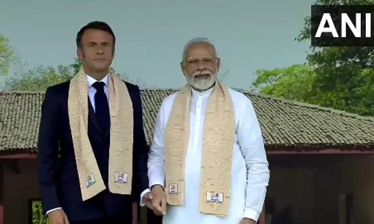 மகாத்மா காந்தி நினைவிடத்திற்கு உலக நாடுகளின் தலைவர்கள் வருகை