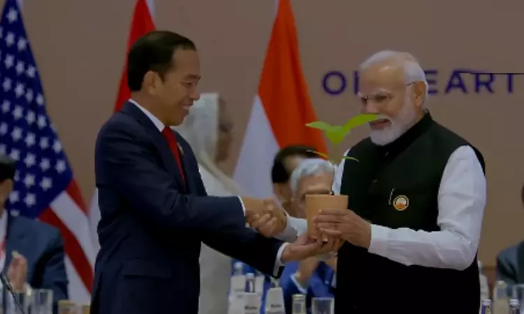 பிரதமர் மோடிக்கு மரக்கன்றுகள் வழங்கிய இந்தோனேசிய, பிரேசில் அதிபர்கள்