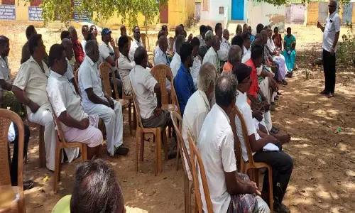 உடன்குடி பகுதியில் நீர்ப்பிடிப்பு குளங்களை முழுமையாக நிரப்பி விவசாய நிலங்களை பாதுகாக்க கிராம மக்கள் கோரிக்கை
