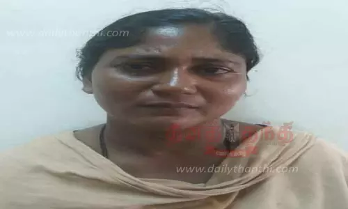 ஓடும் பஸ்சில் நகை பறித்த பெண் சிக்கினார்; 10 பவுன் மீட்பு