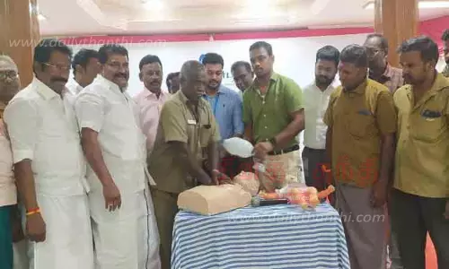 ஆட்டோ தொழிலாளர்களுக்கு முதலுதவி பயிற்சி முகாம்