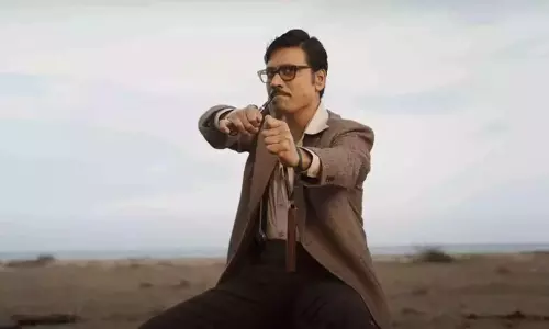 ஜிகர்தண்டா -2 டீசர் அறிவிப்பை வெளியிட்ட படக்குழு ஜிகர்தண்டா -2 டீசர் அறிவிப்பை வெளியிட்ட படக்குழு