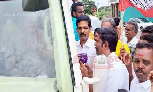 டி.டி.வி தினகரனுக்கு வரவேற்பு