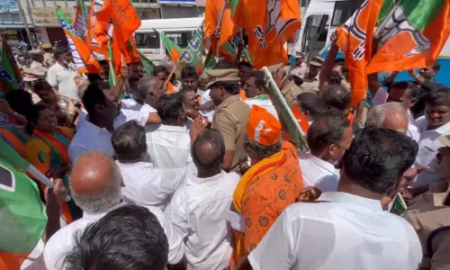 போராட்டத்தில் ஈடுபட முயன்ற பா.ஜ.க.வினர் கைது