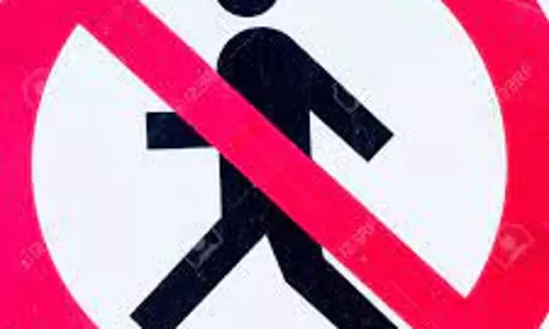 9 பேர் ஊருக்குள் நுழைய தடை