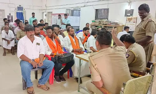 அனுமதிக்கப்பட்ட இடங்களில் மட்டுமே விநாயகர் சிலைகளை வைத்து வழிபட வேண்டும்; போலீசார் அறிவுறுத்தல்