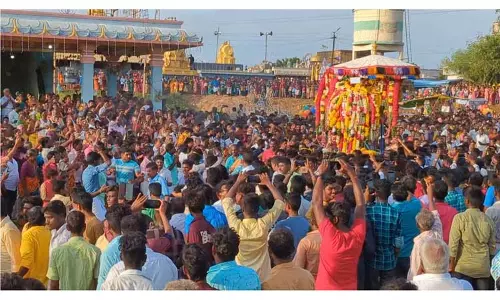 பாதூர் அய்யனார் கோவில் திருவிழாஏராளமான பக்தர்கள் தரிசனம்