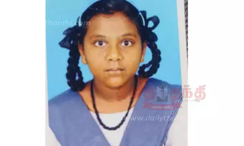 தனியார் கல்லூரி மாடியில் இருந்து தவறி கீழே விழுந்த மாணவி பலி