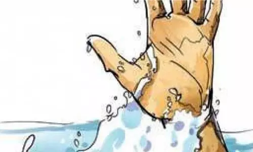 குளத்தில் மூழ்கி முதியவர் பலி