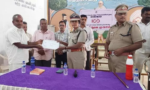 சிறை பணியாளர்கள் குடியிருப்பில் நூலகம் திறப்பு