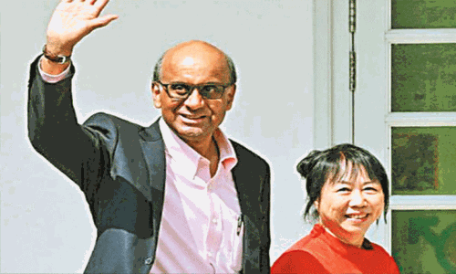 சிங்கப்பூர் அதிபராக தர்மன் சண்முகரத்னம் நாளை பதவியேற்கிறார் சிங்கப்பூர் அதிபராக தர்மன் சண்முகரத்னம் நாளை பதவியேற்கிறார்