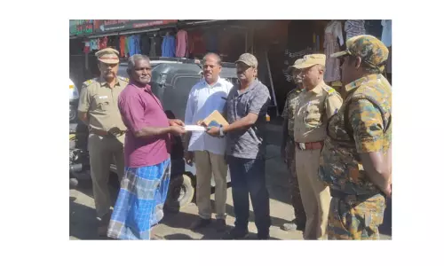 சிறுத்தை தாக்கி இறந்த பசுமாட்டின் உரிமையாளருக்கு நிவாரணம்