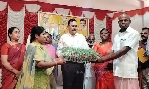 தென்காசி மாவட்டத்தில் மகளிர் உரிமைத்தொகை திட்டத்தில் 3.80 லட்சம் பேர் விண்ணப்பம்