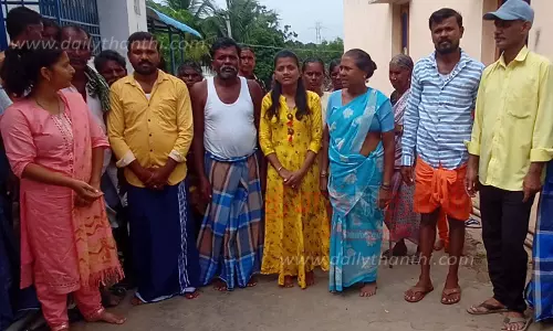 தர்மபுரி ரெயிலில் தவறியவாய் பேச முடியாத 8 வயது சிறுமி 21 ஆண்டுக்கு பிறகு புனேயில் மீட்புபெற்றோரிடம் ஒப்படைப்பு தர்மபுரி ரெயிலில் தவறியவாய் பேச முடியாத 8 வயது சிறுமி 21 ஆண்டுக்கு பிறகு புனேயில் மீட்புபெற்றோரிடம் ஒப்படைப்பு