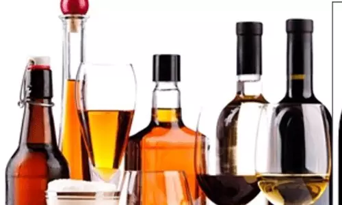 பீர் வாங்கி தர மறுத்தவாலிபருக்கு பாட்டில் குத்து