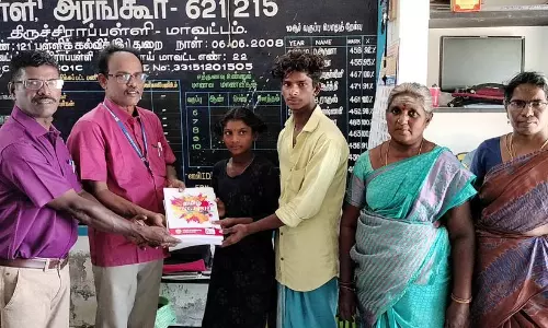 இடைநின்ற குழந்தைகள் பள்ளியில் மீண்டும் சேர்ப்பு