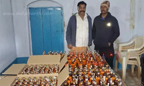 மது விற்ற 2 பேர் கைது