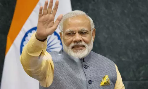 பிரதமர் மோடியின் பட்டப்படிப்பு விவகாரம் - சம்மனை ரத்து செய்ய கோர்ட்டு மறுப்பு