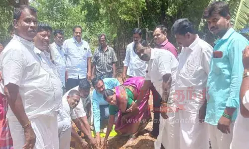 ரூ.25 லட்சம் மதிப்பில் திட்டப்பணிகளுக்கு அடிக்கல் நாட்டு விழா