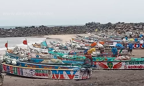 கோவளம் மீனவர்கள் வேலை நிறுத்தம்