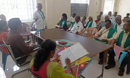 வனவிலங்குகள் பயிர்களை சேதப்படுத்துவதை தடுக்க வேண்டும்