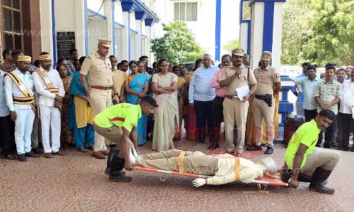 தீத்தடுப்பு-மீட்பு குறித்து ஒத்திகை பயிற்சி