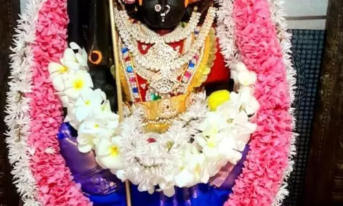 அம்மன் கோவில்களில் சிறப்பு பூஜை