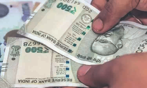 ரூ.1,000 மகளிர் உரிமைத்தொகை வழங்கும் திட்டம்: வங்கி கணக்கில் முன்கூட்டியே செலுத்தப்பட்டதால் பெண்கள் மகிழ்ச்சி