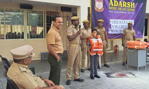ஆதர்ஷ் பள்ளி மாணவர்களுக்கு தீ தடுப்பு விழிப்புணர்வு கூட்டம்