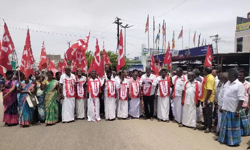 இந்திய கம்யூனிஸ்டு கட்சியினர் மறியல்