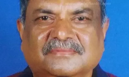 வீட்டில் பிணமாக கிடந்த வியாபாரி, முதியவர் வீட்டில் பிணமாக கிடந்த வியாபாரி, முதியவர்