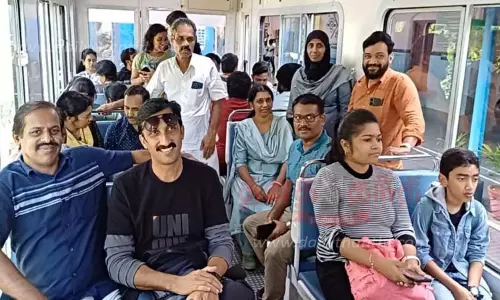 மேட்டுப்பாளையம்-ஊட்டி இடையேசிறப்பு மலை ரெயில் இயக்கம்