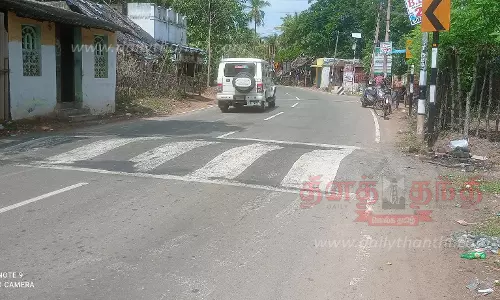வேளுக்குடி சாலையில் வேகத்தடை அமைக்கப்பட்டது வேளுக்குடி சாலையில் வேகத்தடை அமைக்கப்பட்டது