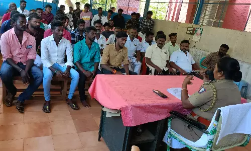 ஆலங்குடியில் பேனர் வைக்க தடை விதிப்பு ஆலங்குடியில் பேனர் வைக்க தடை விதிப்பு