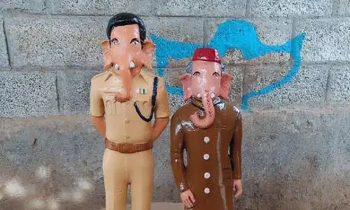 ரஜினியின் உருவத்தில் விநாயகர் சிலை