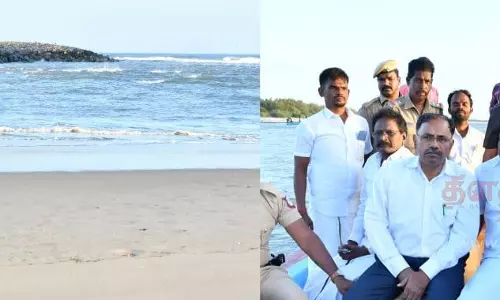 திருமுல்லைவாசல் முகத்துவாரத்தில் மணல் திட்டுகள்