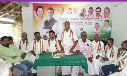 நெசவுத் தொழிலை அழிவில் இருந்து பாதுகாக்க வேண்டும்