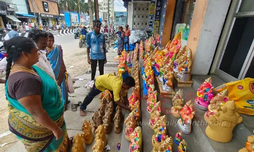 தர்மபுரி மாவட்டத்தில் விநாயகர் சதுர்த்தி விழா:1,500 இடங்களில் சிலைகள் வைத்து வழிபாடு