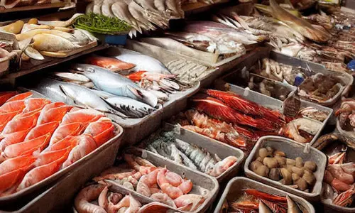 இறைச்சி, மீன் கடைகளில் விற்பனை விறுவிறுப்பு