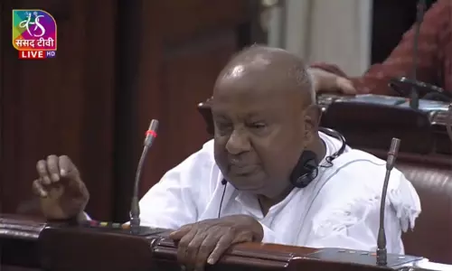 காவிரி பிரச்சினையை பேசித்தான் தீர்க்க வேண்டும் - தேவகவுடா காவிரி பிரச்சினையை பேசித்தான் தீர்க்க வேண்டும் - தேவகவுடா