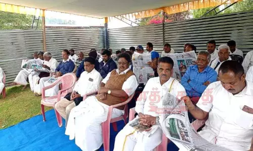 18-வது நாளாக விவசாயிகள் போராட்டம்