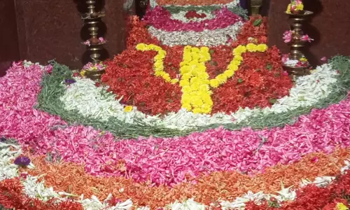 சதுரங்கவல்லபநாதர் கோவிலில் பூச்சொரிதல் விழா சதுரங்கவல்லபநாதர் கோவிலில் பூச்சொரிதல் விழா